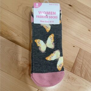 Butterfly Pattern Gray and Pink Socks